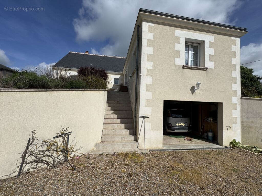 Maison à LOCHE-SUR-INDROIS
