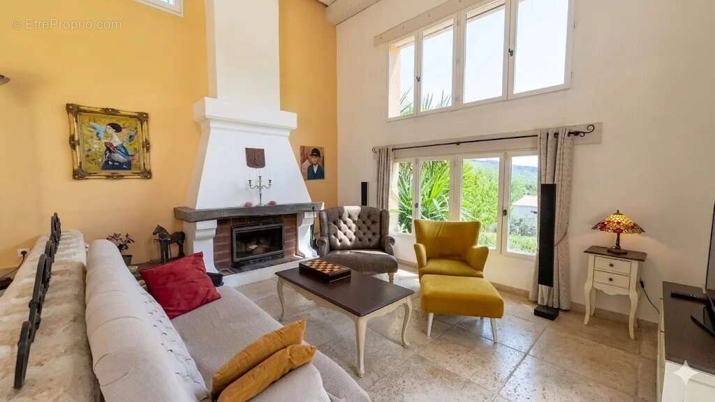 Maison à LE BAR-SUR-LOUP