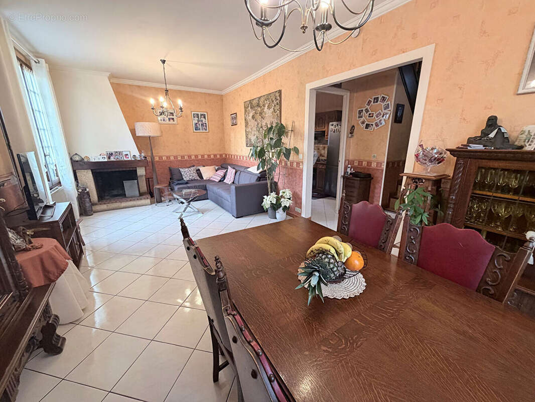 Maison à CHAMPIGNY-SUR-MARNE