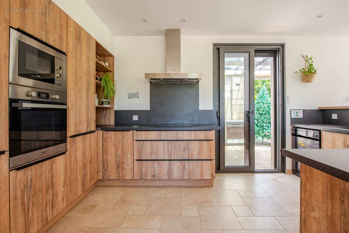 Maison à PLAN-D&#039;ORGON