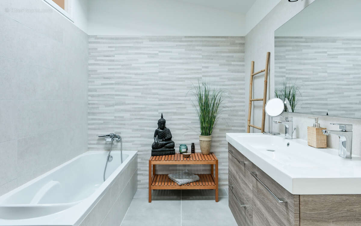 Appartement à BRINDAS