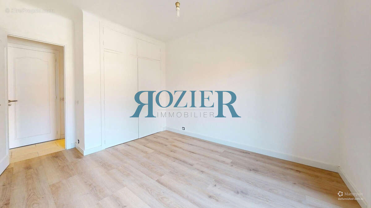 Appartement à VALLAURIS