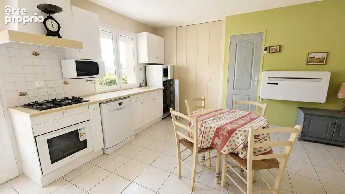 MERINDOL (84)  Maison de plain pied : 168 m² habitables / 2 gîtes / terrain de 870 m² / piscine - photo 19