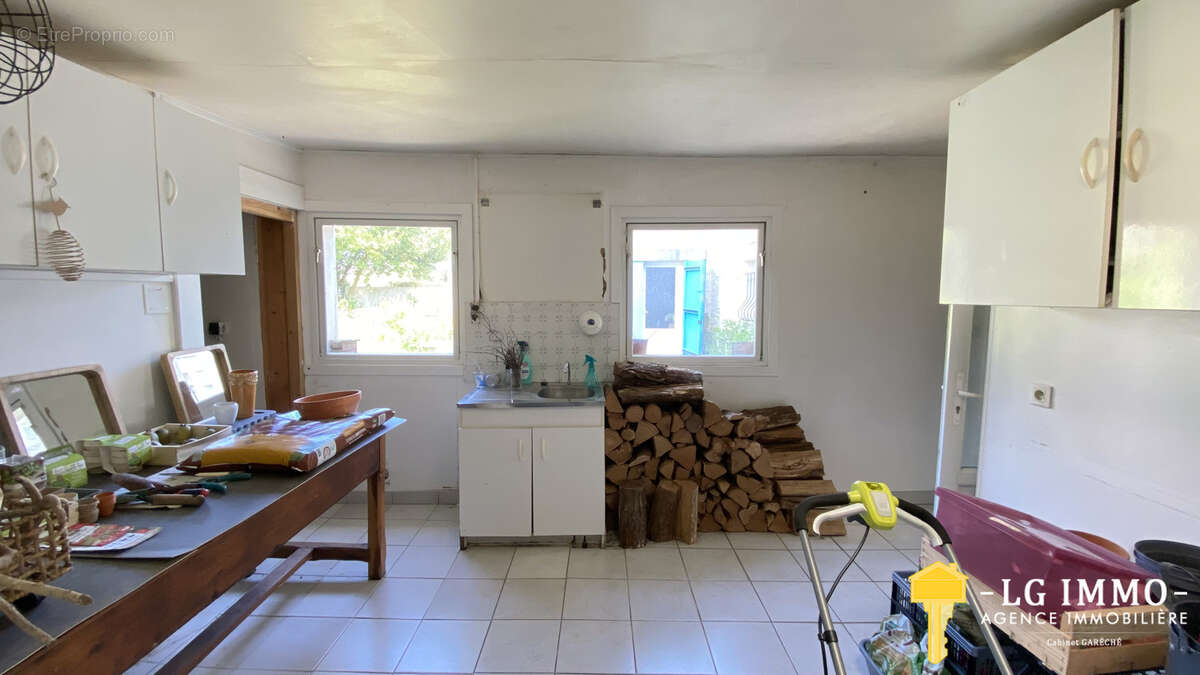 Longère avec dépendances, garages 300 m2, jardin, proche estuaire - photo 18