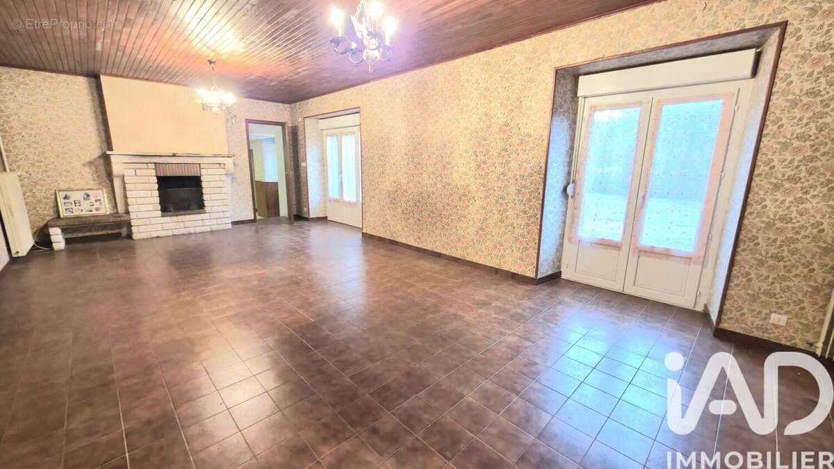 Maison 151 m² à Richebourg  - photo 4