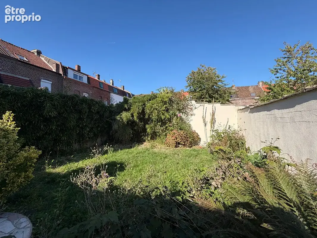 WASQUEHAL IMMEUBLE DE RAPPORT / 2 logements indépendants + garage/hangar 70 m² + jardin + 2 compteurs - photo 12