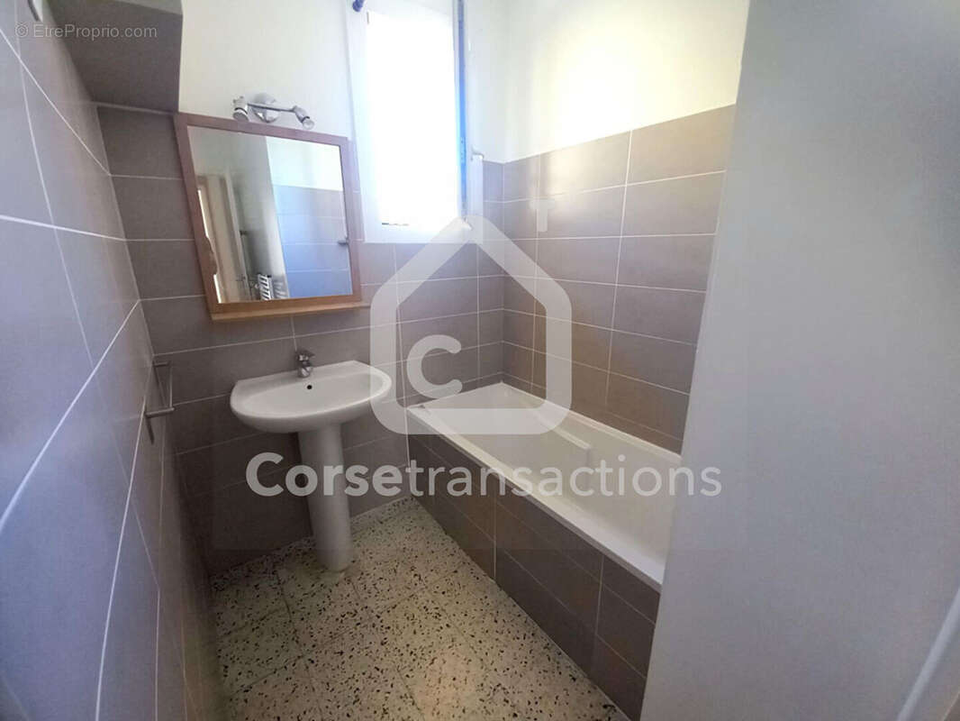 Appartement T3 Ajaccio 67 m2 - photo 8