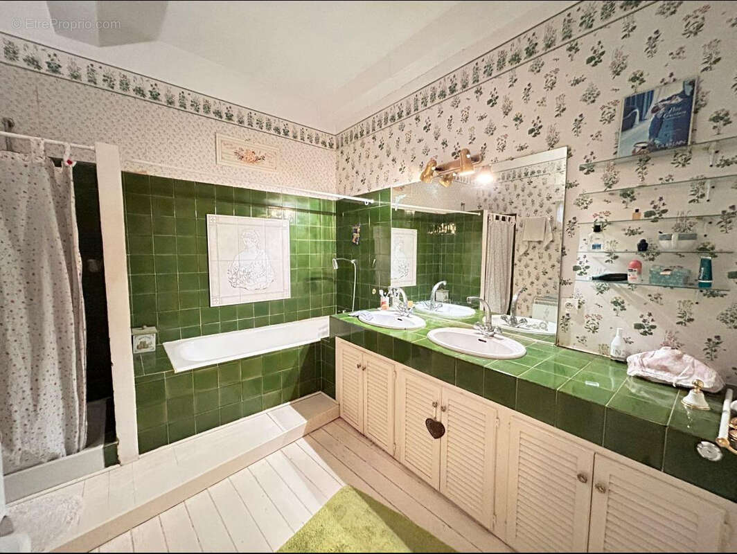 Maison à LEZIGNAN-CORBIERES