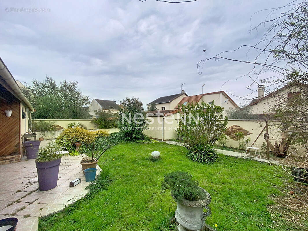 Maison à GARGES-LES-GONESSE
