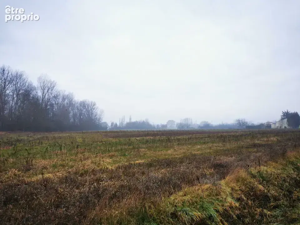 Terrain à VITERBE