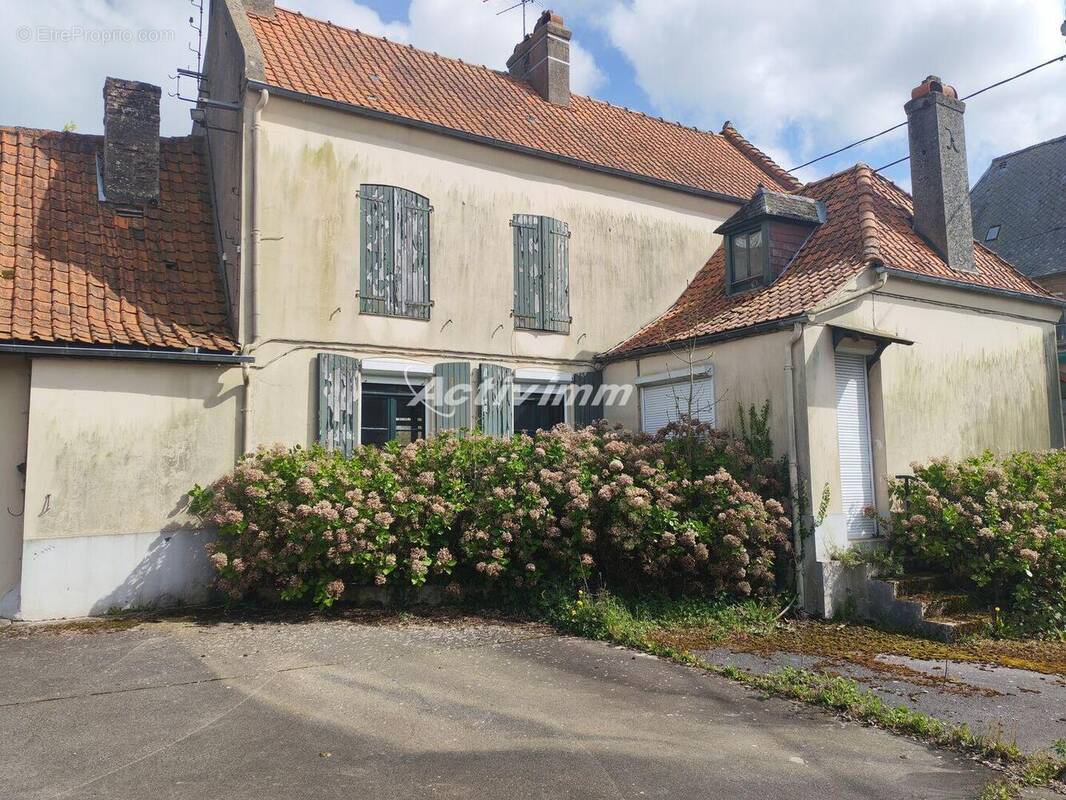 4279 7 - Maison à HESDIN