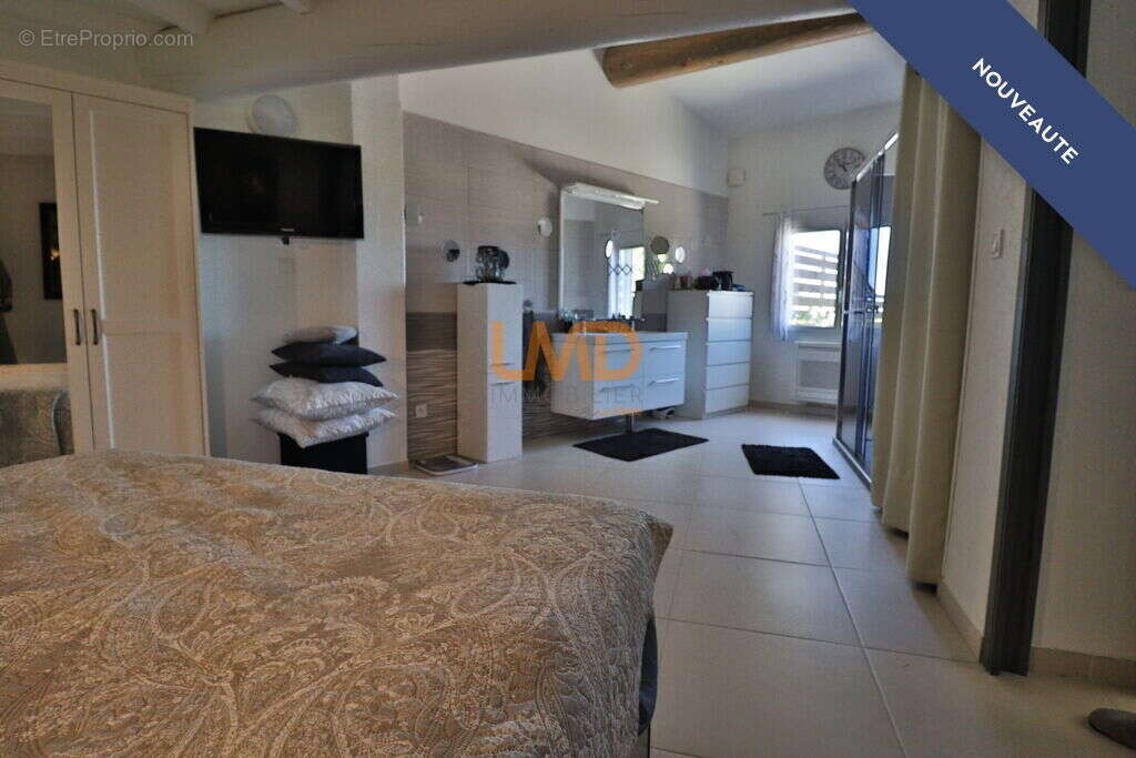 Double habitation T4 92 m2 + T2 85 m2 - photo 17