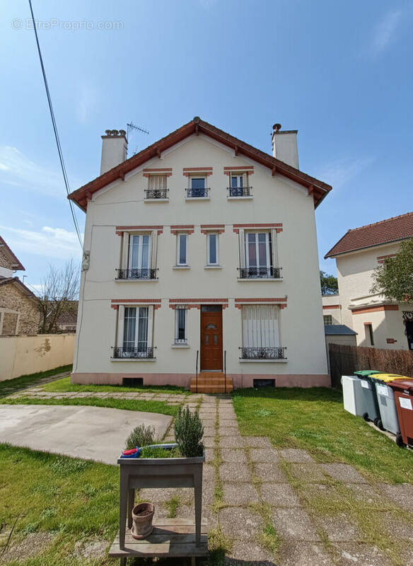 Appartement à VAIRES-SUR-MARNE