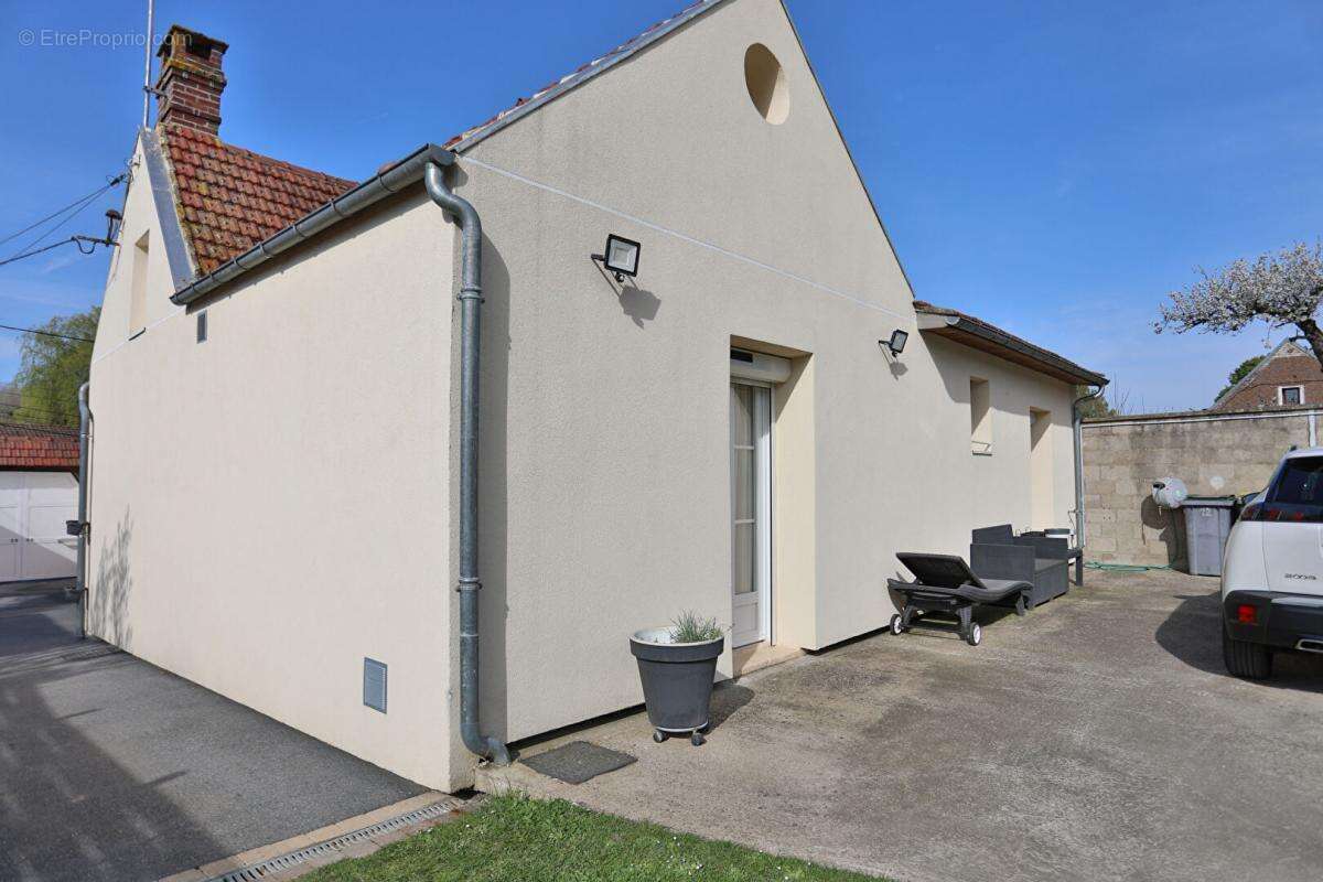 Maison à ROCHY-CONDE