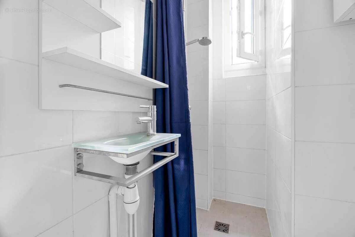 Appartement à LEVALLOIS-PERRET