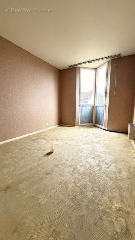 Appartement à MONTIGNY-LE-BRETONNEUX