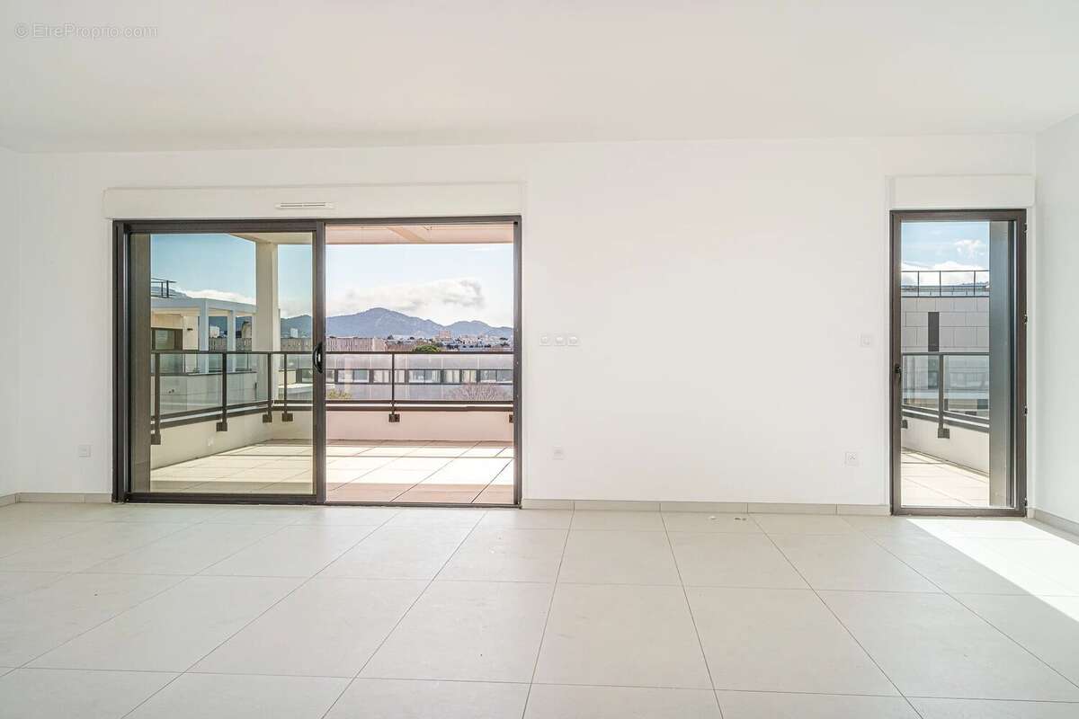 Appartement à MARSEILLE-8E