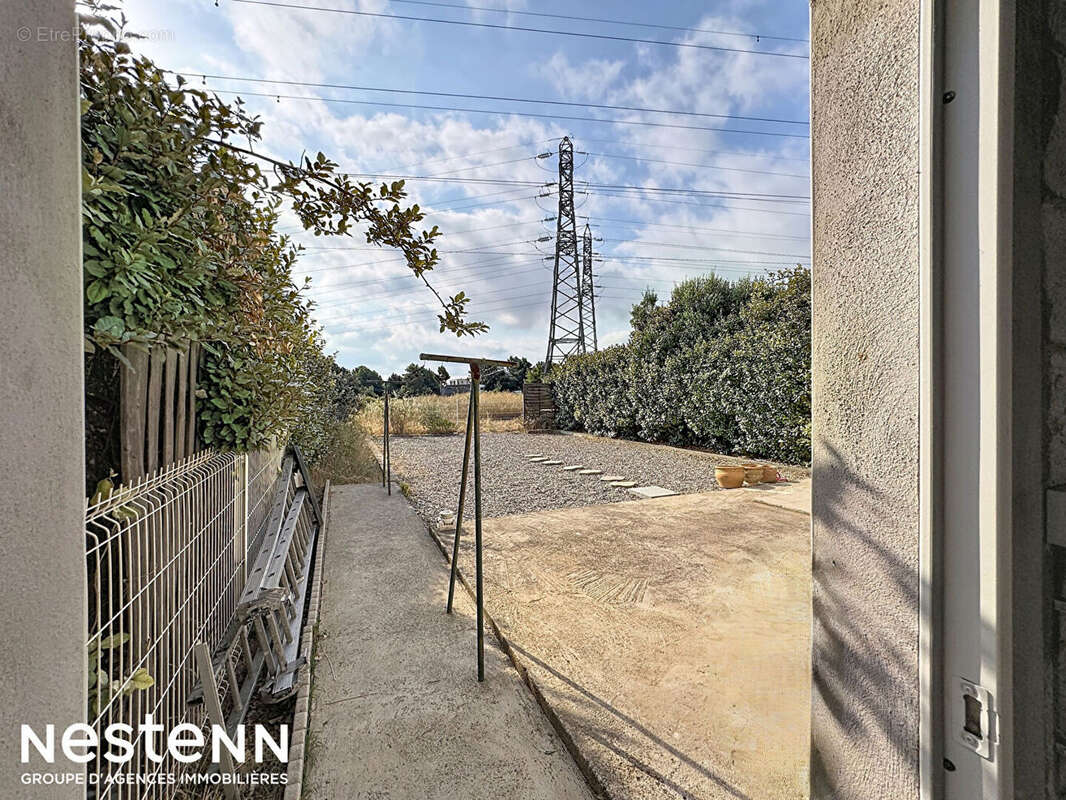 Maison récente avec grand jardin et potentiel de vie de plain-pied - photo 15