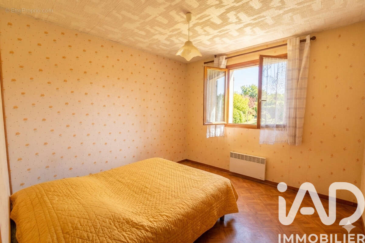 Maison 207 m² à Cournon-D'auvergne  - photo 8
