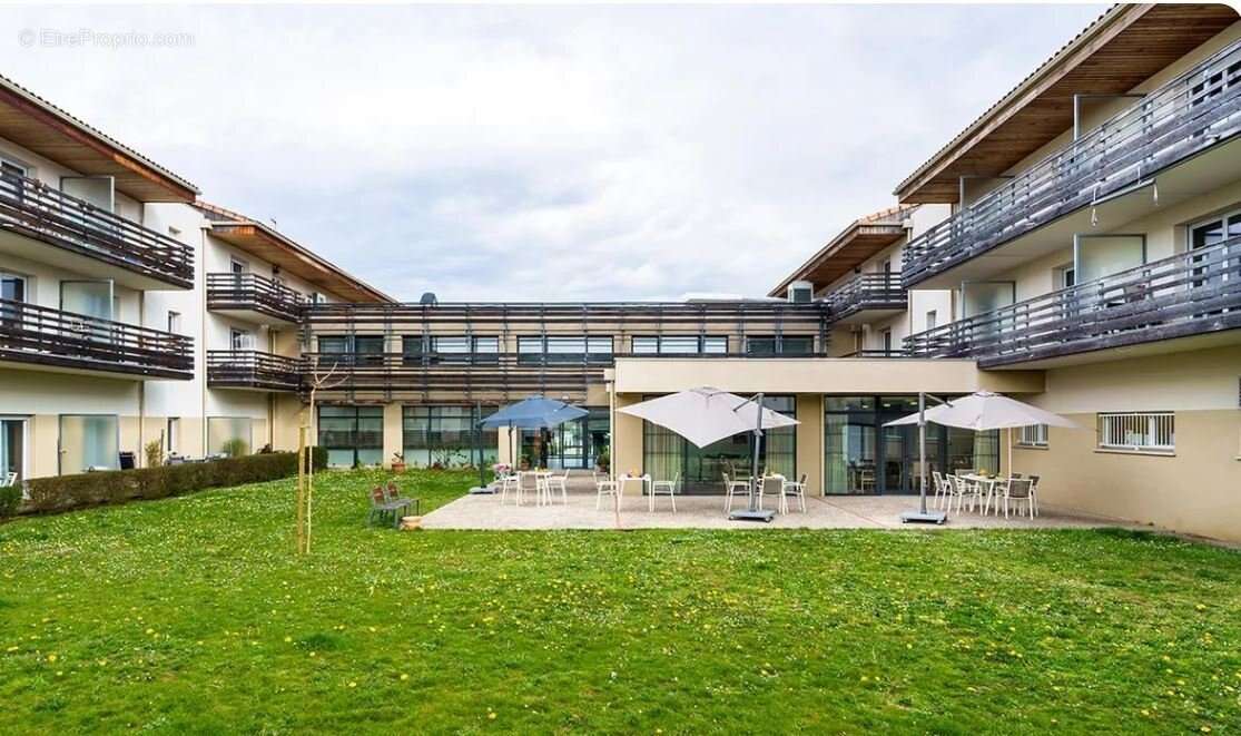 INVESTISSEMENT LOCATIF  TARBES  Résidence Seniors Les Templitudes de Tarbes - 5.56 % de rentabilité - photo 11