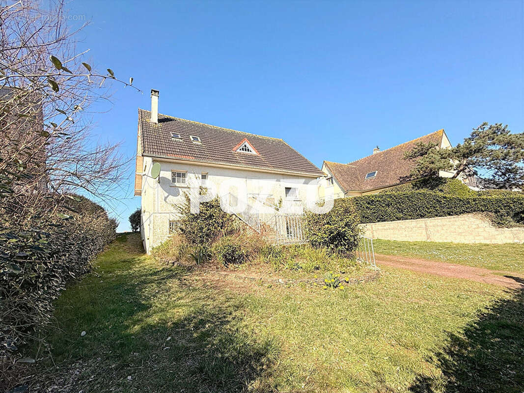 Maison à SAINT-PAIR-SUR-MER