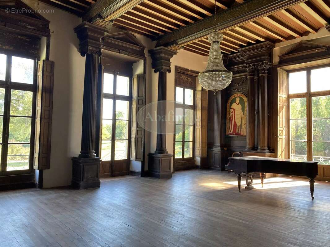 Maison à MIRANDE