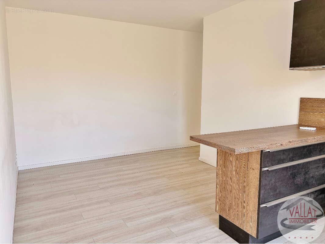 Appartement avec jardin et terrasse proches de toutes les commodités ! - photo 4