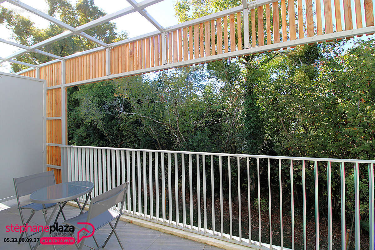 Appartement à CAMBLANES-ET-MEYNAC