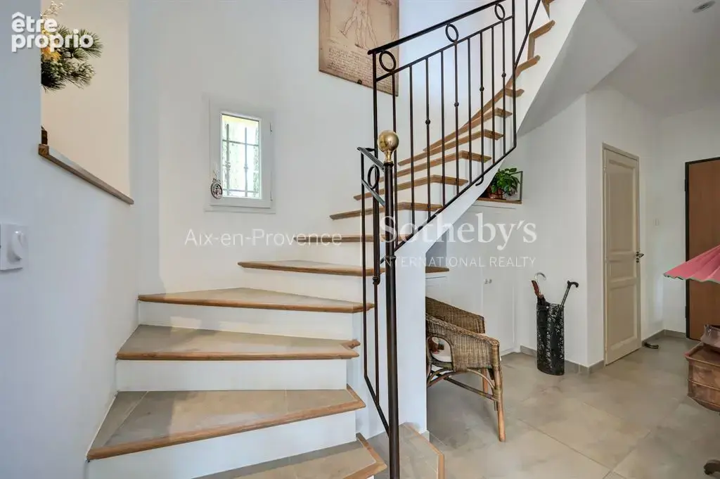 Villa familiale secteur prisé et résidentiel - photo 13