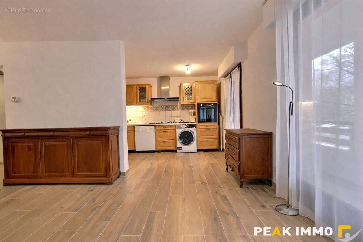 Appartement à ANNECY-LE-VIEUX