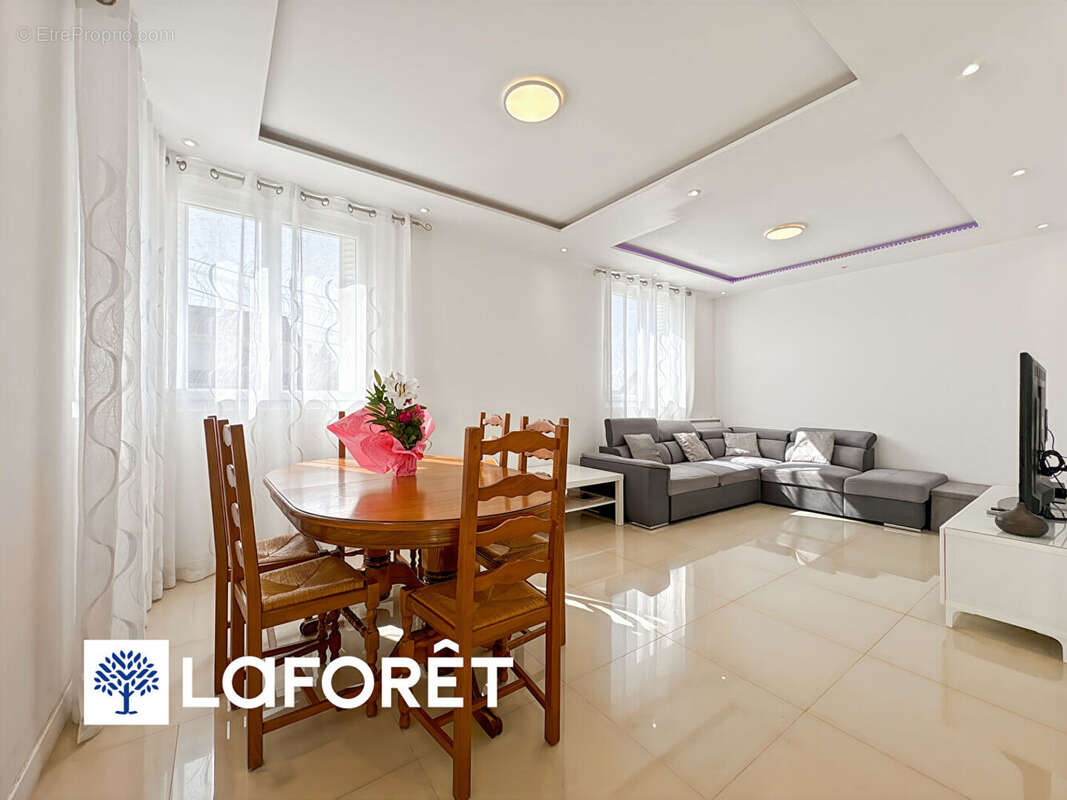 Maison à SAINT-MICHEL-SUR-ORGE