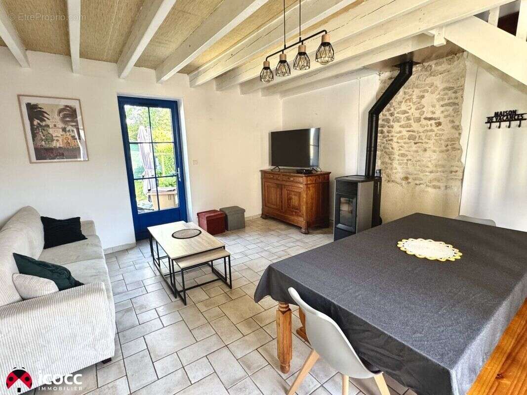 Maison à PEAULT