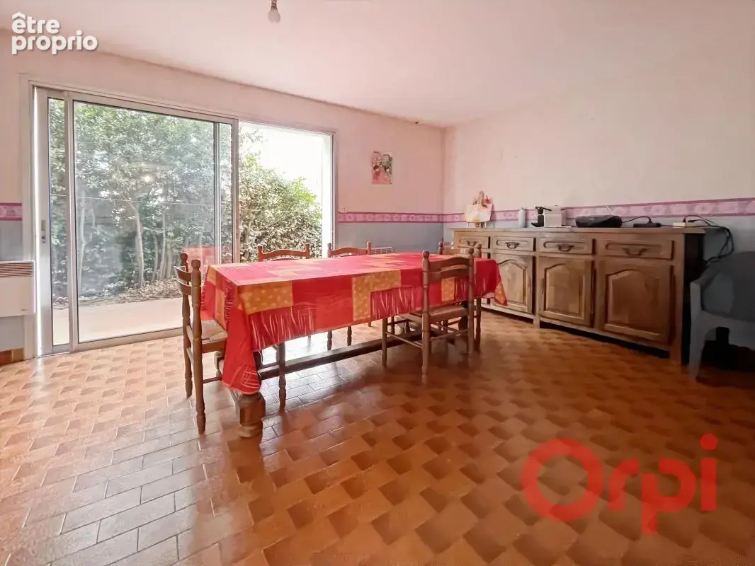 A vendre : Pavillon avec terrasse sans vis à vis à 700 m du port - photo 4