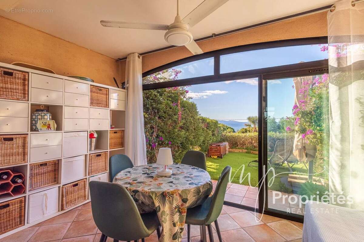 Appartement à RAYOL-CANADEL-SUR-MER