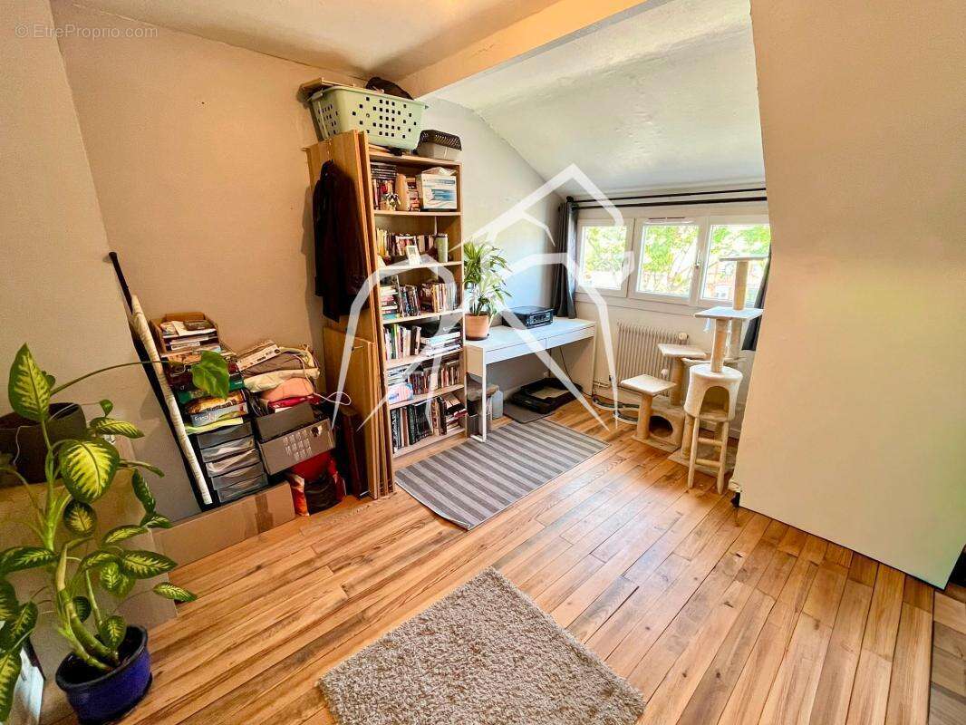 Maison mitoyenne 3 pièces  62 m²  Avec grand atelier, cave, jardin et garage   Secteur stade sottevillais  SOTTEVILLE-LES-ROUEN - photo 9