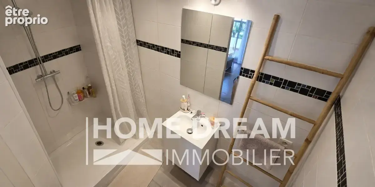 Appartement 28 m² à Sanary-Sur-Mer  - photo 4