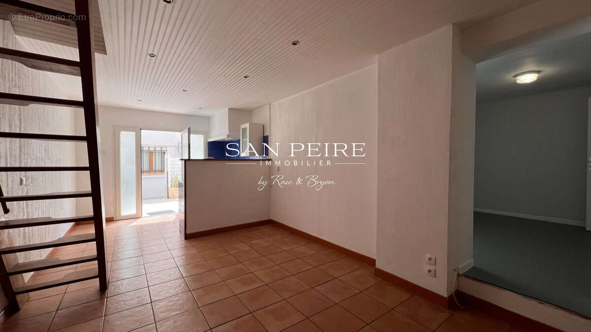 Appartement à LES ISSAMBRES