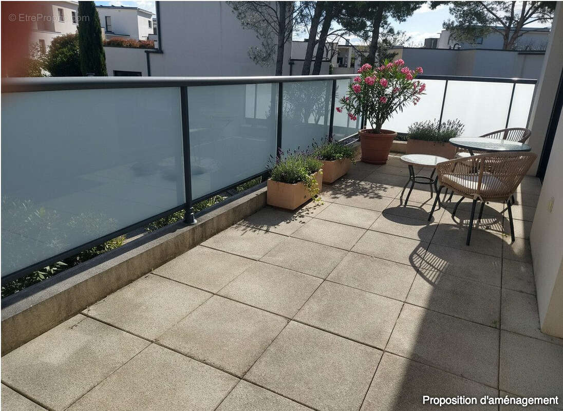 Appartement à LE CRES