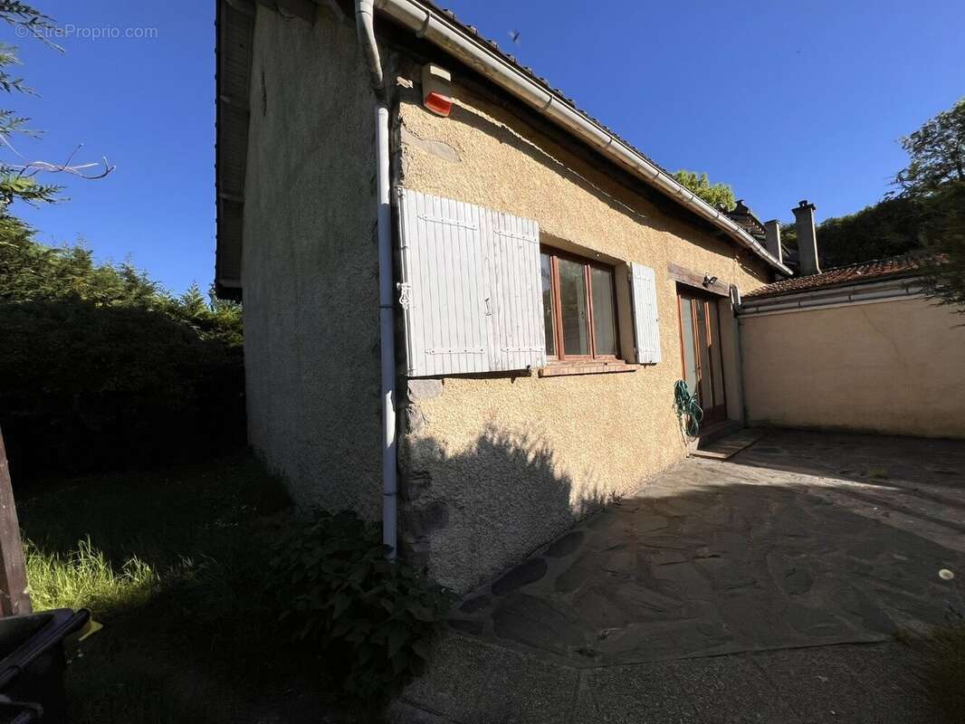 Maison à SAINT-CHERON