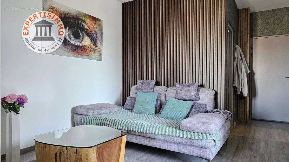 Appartement à ROGNAC