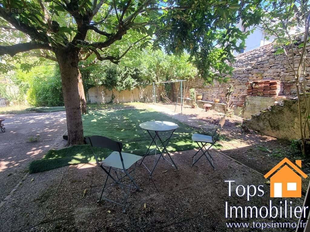 Maison à VILLEFRANCHE-DE-ROUERGUE