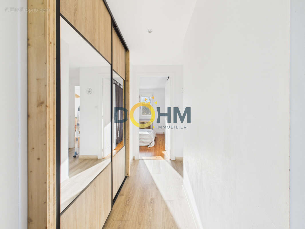 Appartement à SAINT-ETIENNE