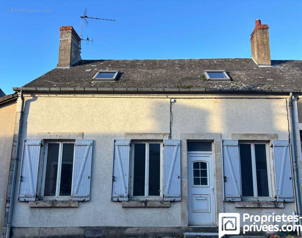 Maison à MEHUN-SUR-YEVRE