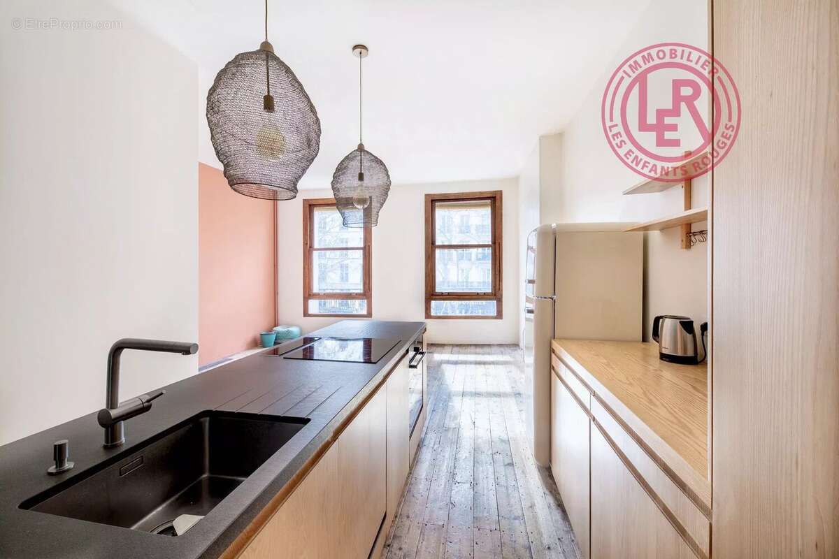 Appartement à PARIS-10E