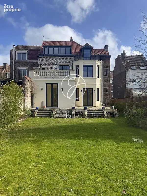 Marcq-en-Baroeul  – BROSSOLETTE – Maison à vendre – 8 pièces – 292,1m² loi Carrez – 6 chambres - Bureau – Terrasse – Jardin – St - photo 23