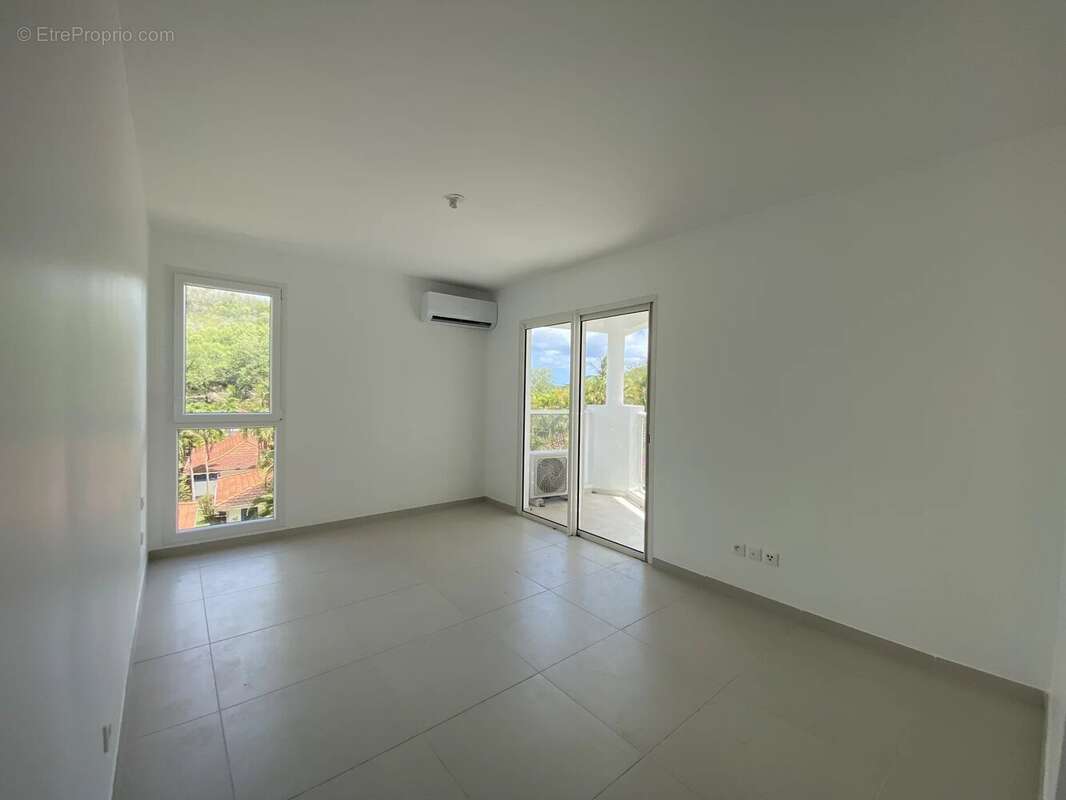 Appartement à LES TROIS-ILETS