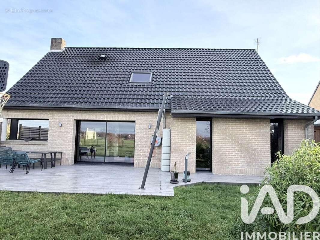 Photo 2 - Maison à COUTICHES
