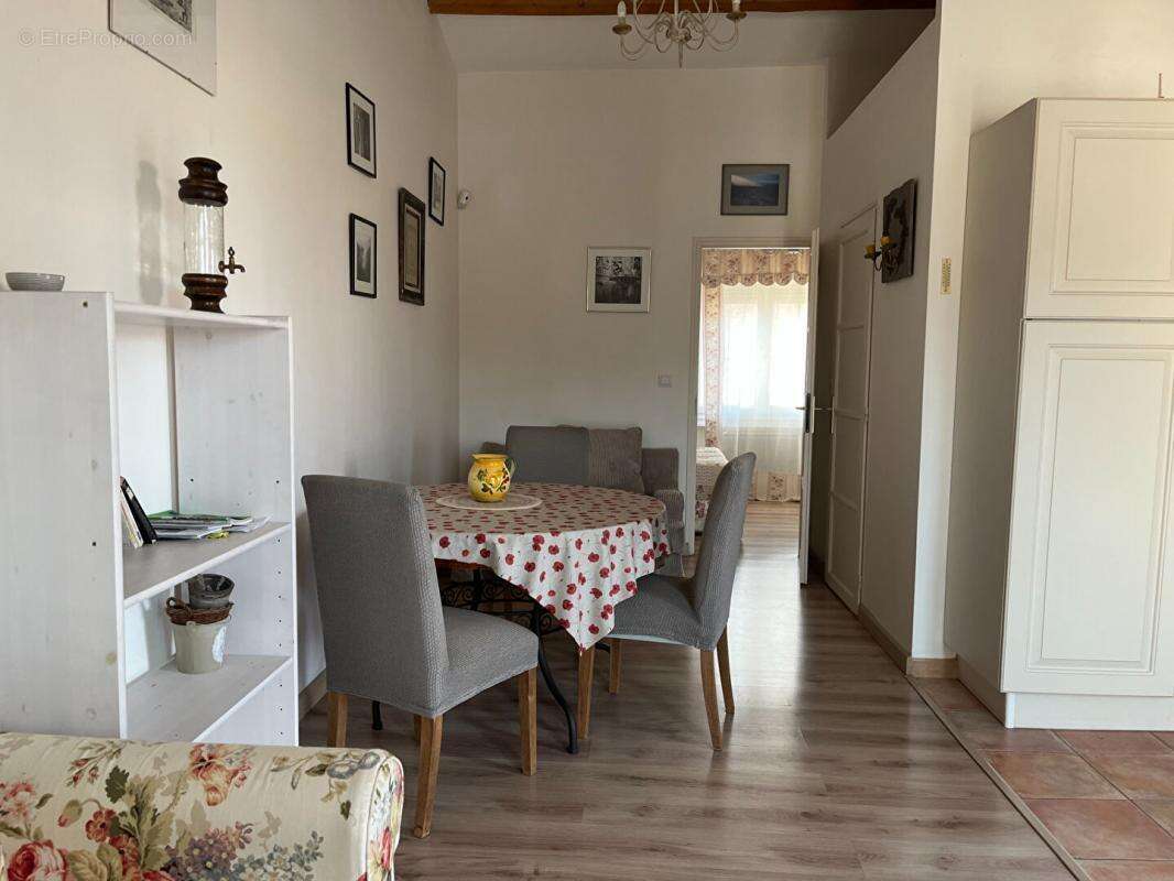 Appartement à SAUSSET-LES-PINS