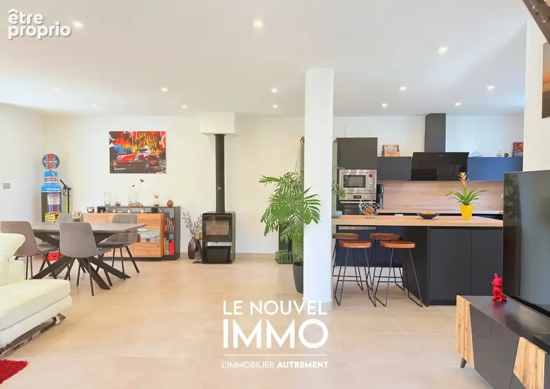 Maison 5 pièces 122 m² à vendre à Chateauneuf-Les-Martigues (13220) - photo 2