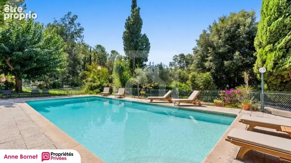Bastide 7 pièces avec piscine et terrain de 13000 m2 - Massif de l'Estérel - photo 4